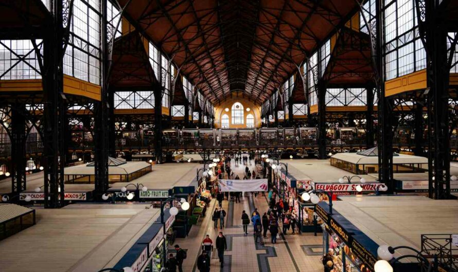Mercato centrale di Budapest: dove si trova, orari e come arrivare