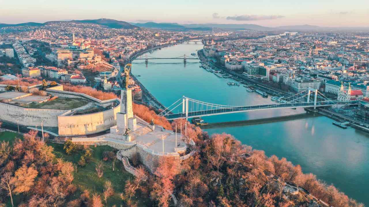 Ponti Budapest