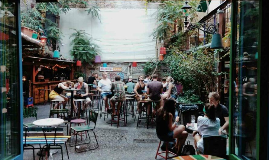 Szimpla Kert: come, quando e perché visitarlo?